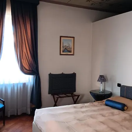 Bed and Breakfast Palazzo Finati Alba  Exterior foto
